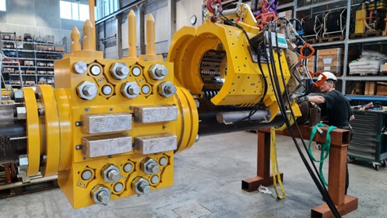 海管维修堵漏管卡图1.jpg 海管维修堵漏管卡图1.jpg